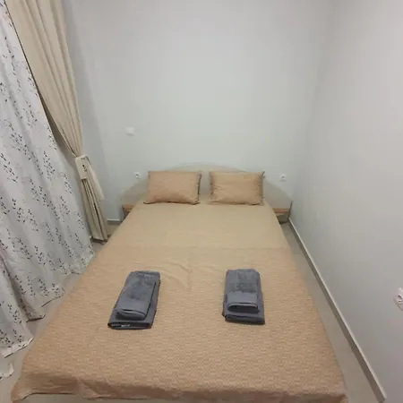 Sunny Apartment Ofrínion